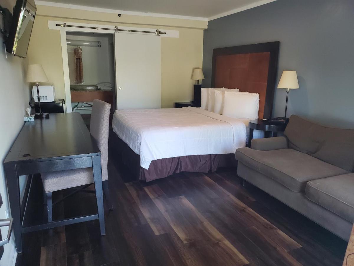 Deerfield Inn & Suites Мадисон Экстерьер фото